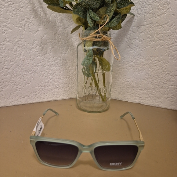 Dkny Accessories - DKNY Green Square Sunglasses